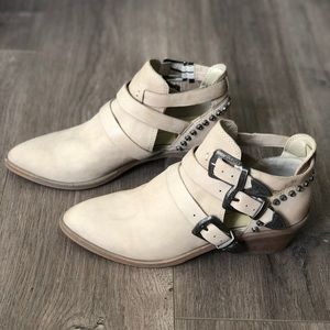 Sand Dolce Vita nubuck booties